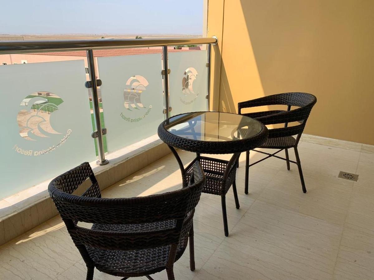 & Golden Marina Tempat peranginan 3*
